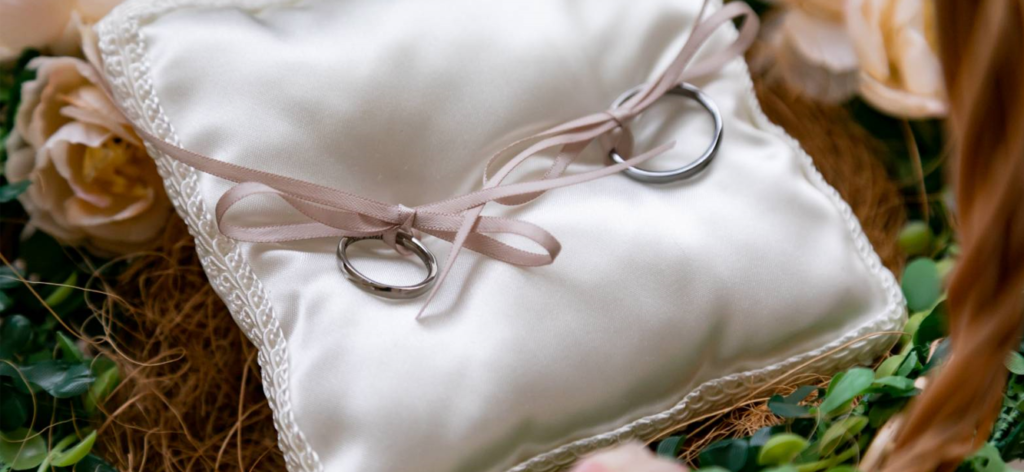 結婚指輪　リングピロー