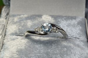 アクアマリンの婚約指輪/エンゲージリング