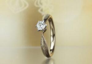 K18シャンパンゴールド婚約指輪
