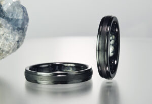 ブラック艶消し＆光沢 ブラックジルコニウム結婚指輪