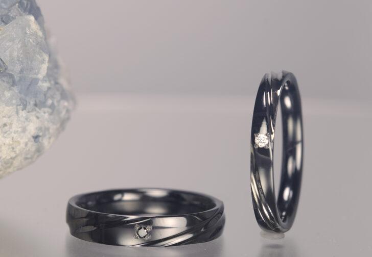 ブラックジルコニウム結婚指輪「さざなみ」モデル黒い結婚指輪マリッジリングOR-2008