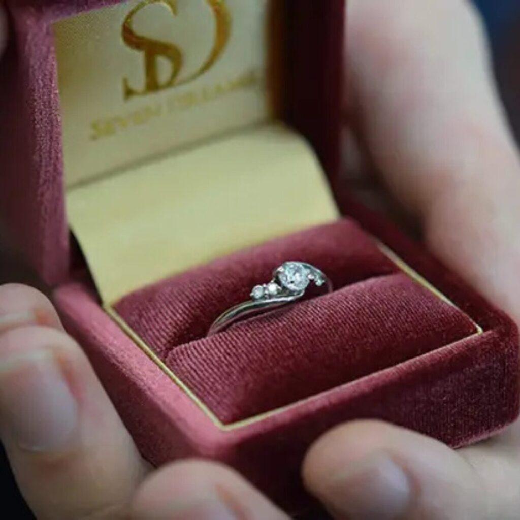 プロポーズリング プロポーズ ピンクの専用ケース