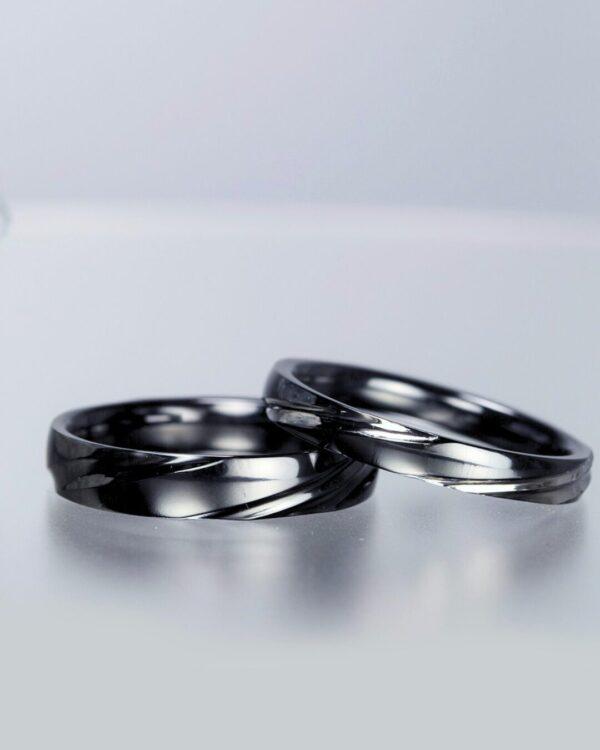 さざなみ　黒い結婚指輪