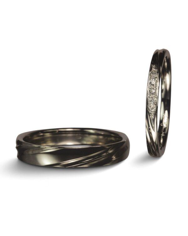 さざなみ　黒い結婚指輪