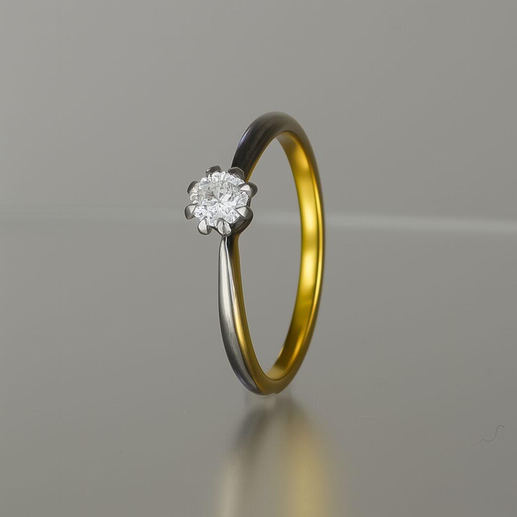 黒に近い地色とゴールドカラーの内面を組み合わせた婚約指輪の発色イメージ