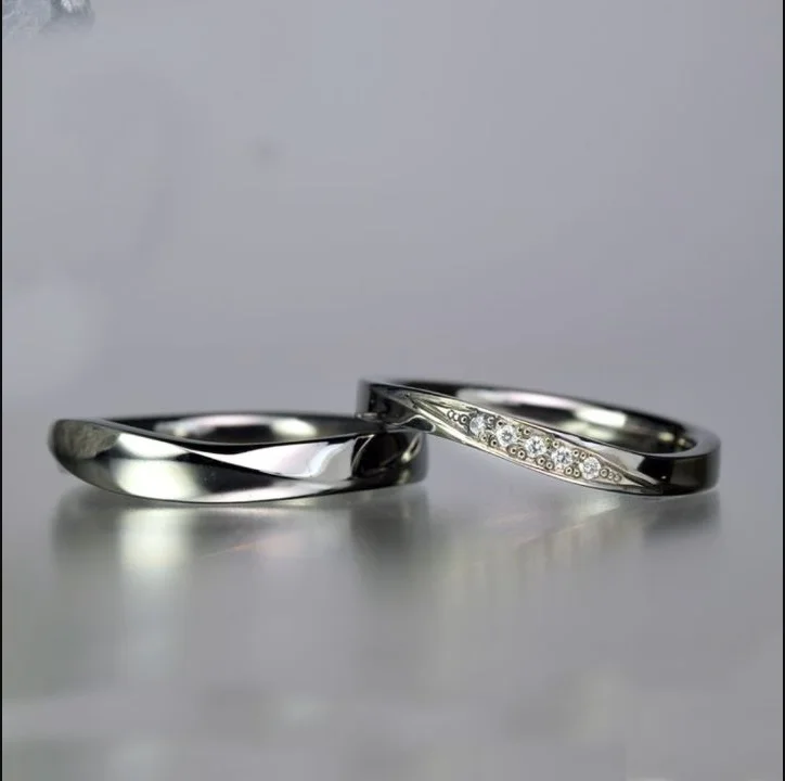ダイヤを連続留めしたハフニウムとジルコニウムの結婚指輪