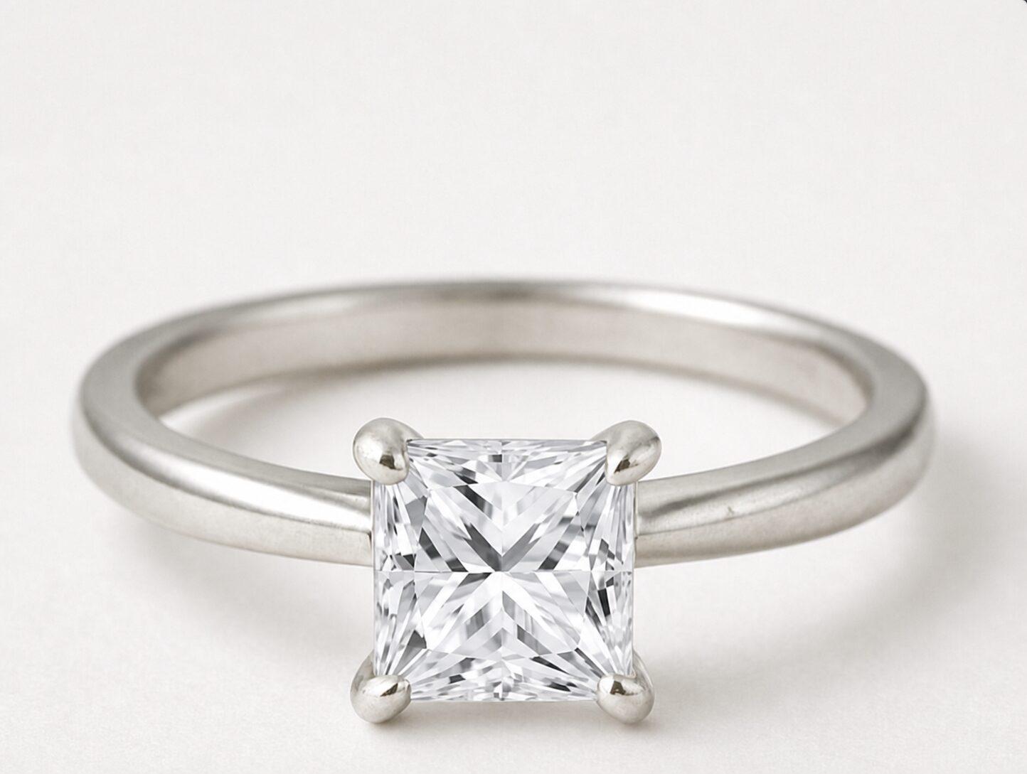 プリンセスカットの婚約指輪イメージ