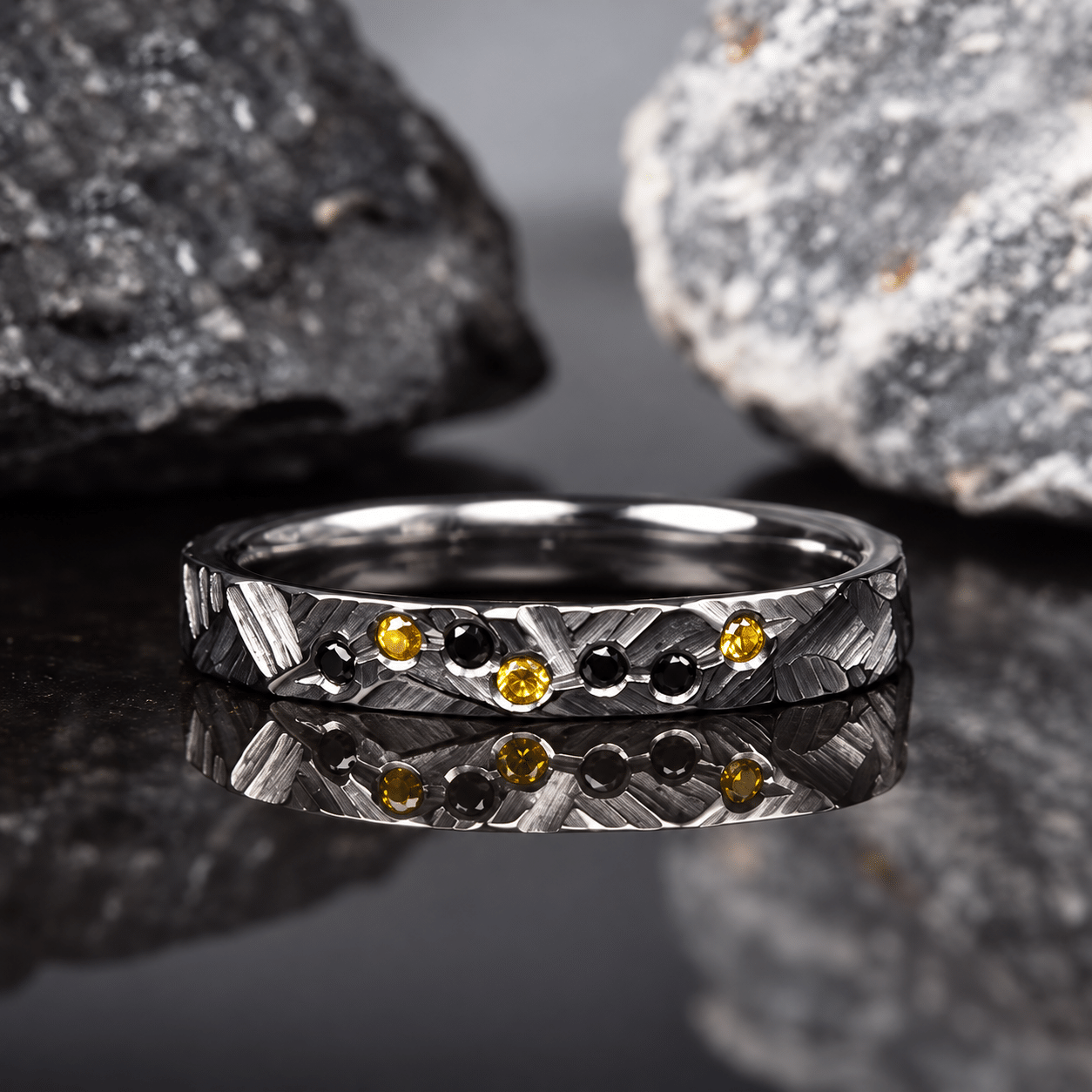 Traveler Black & Yellow|3mm